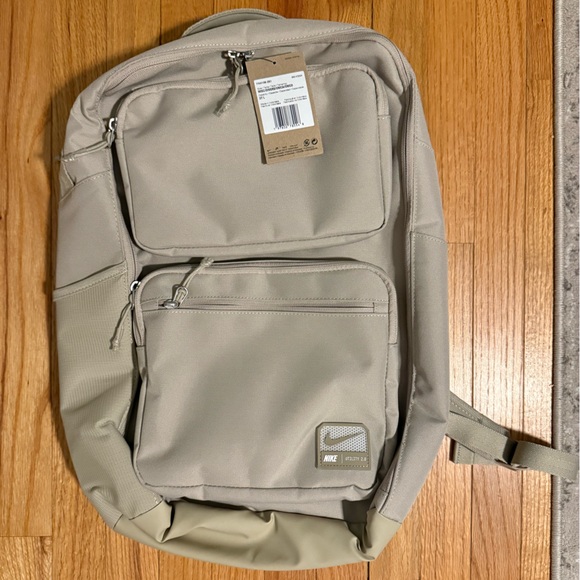 Nike Adult Utility Speed Backpack. Desert Tan. 27L. NWT. - Picture 2 of 6
